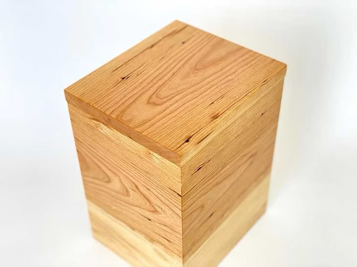 Wooden Urn with Nesting Keepsake Tray